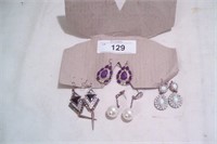 4 pair of ladies fashion earrings