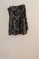 212 Collection Black /White Pattern Skirt (Sz 14)