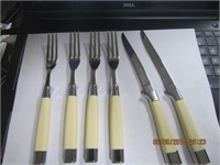 4 Carvel Hall Forks & 2 Knives