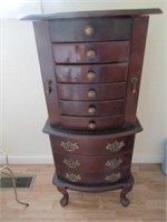 Jewelry chest