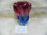 RED AND BLUE ART GLASS VASE