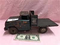 Vintage Tonka Farms metal truck in played with