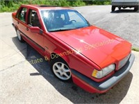 1994 Red Volvo 850