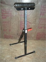 Wolfcraft Adjustable Roller Stand up to 45" Tall