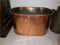 Large Antique Copper was pot