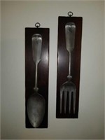 Fork and spoon wall decor