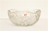 Etched lead crystal 8" serving bowl