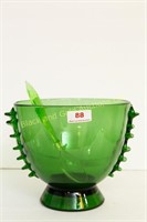 Green deep serving bowl, applied handles
