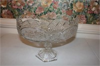 Footed Glass Serving Dish