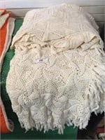 2 crochet bed spreads