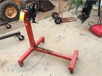 NORCO 1000lb. Capacity Engine Stand