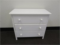 White Graco Baby Dresser 31 x 16.5 x 29
