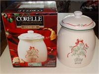 Corelle Callaway Holiday 9 1/2"h cookie jar w/