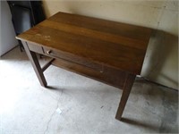 Pine library table, 42" x 26" top, missing 1 knob