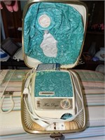 Vintage portable Dominion hair dryer w/ case