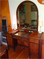 Vanity w/ mirror - 7 drawers, cabinet underneath