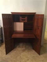 Crafters Cabinet / Desk Combo