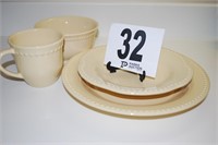 4 Piece Place Setting from Pottery Barn (Emma -