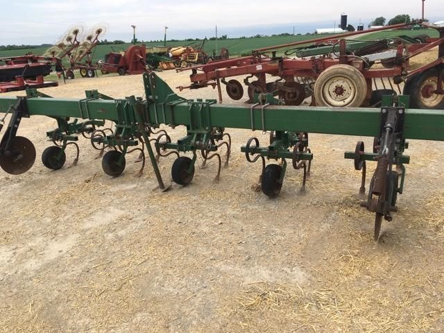 Farm Machinery Dispersal Auction (June 16, 2018)