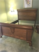 ANTIQUE OAK BED WITH