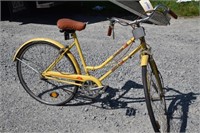 Vintage Huffy 3 Timberline Bike