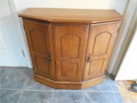 Wood Cabinet with 2 Cabinet Doors