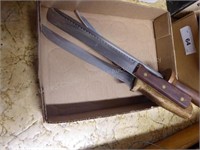 Knives & sharpener