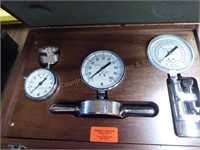 Set of 3 gauges for hydrant testing