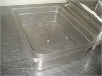Lot of 4 Plastic Containers