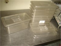 Lot of 6 Plastic Containers With Lids
