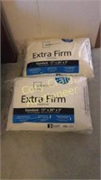 Like New Extra Firm Pillows