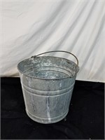 #10 galvanized bucket