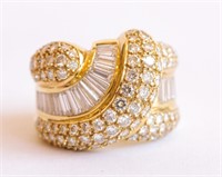 DIAMOND PAVE SWIRL RING