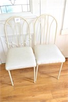 Pair of Matching Kitchen Chairs w/Vinyl Seats