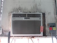 Frigidaire 15000 BTU Air Conditioner