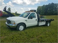 2003 FORD F350XLT SD S/A FLATBED TRUCK