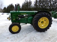 1954 John Deere 60 tractor - restored