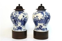 Antique Chinese Qing Dynasty Porcelain Urns, Pr