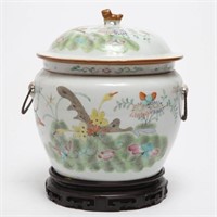 Chinese Famille Rose Export Porcelain Jar, Antique