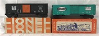 Boxed Lionel 6464-725 & 6464-900 Boxcars