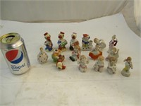 16 figurines en porcelaine Made in Occupied Japan