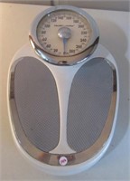 Health - O - Meter Bathroom Scale.