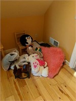 Stuffed Animals Child's Table Chair Etc As Shown