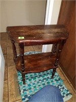 Nice little Vintage Side Table