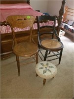 Vintage lot of 2 chairs and a foot stool