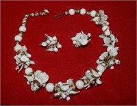 Vtg White & Gold Color Glass Bead Necklace, Some