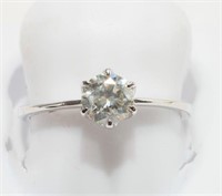 10K WHITE GOLD DIAMOND (0.72CT) SOLITAIRE RING