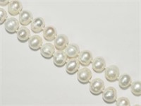 SILVER CLASP FRESH WATER PEARL NECKLACE.