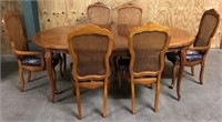 Dining Room Table and 6 Chairs(1 leaf)