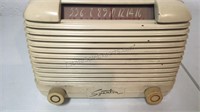 Vintage Sparton Ivory Plaskon Cloud Radio